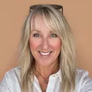 Christine Dillon headshot