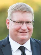 Darrin Davis headshot